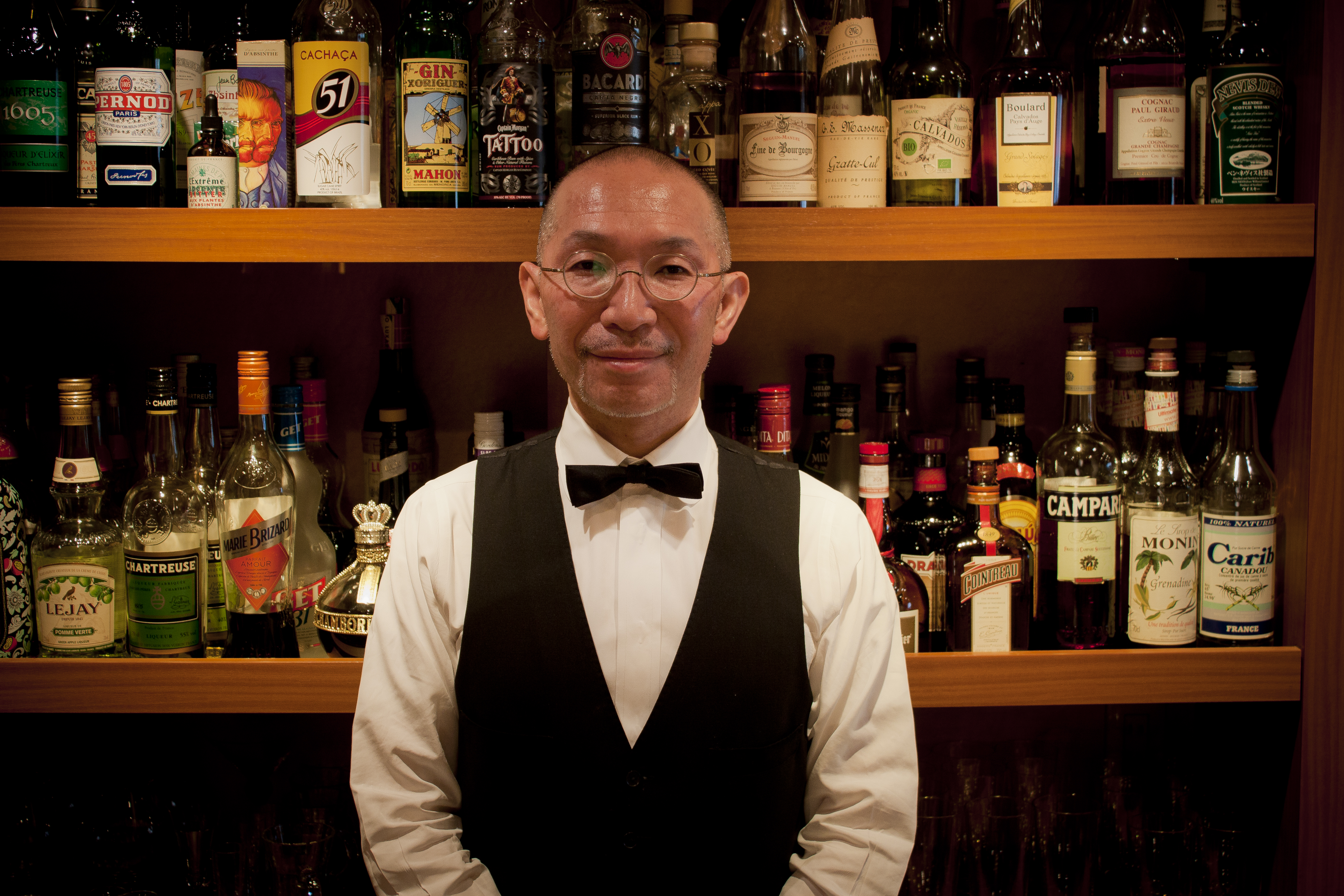 BAR AOTETSUのマスター